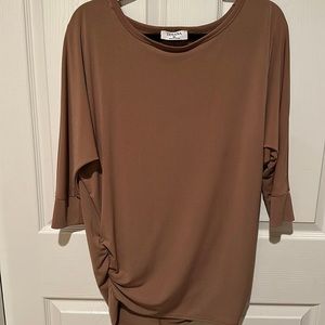 Xl Zenana women’s mid sleeve top